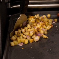 Скребок для планчи Broil King 25 см 64039